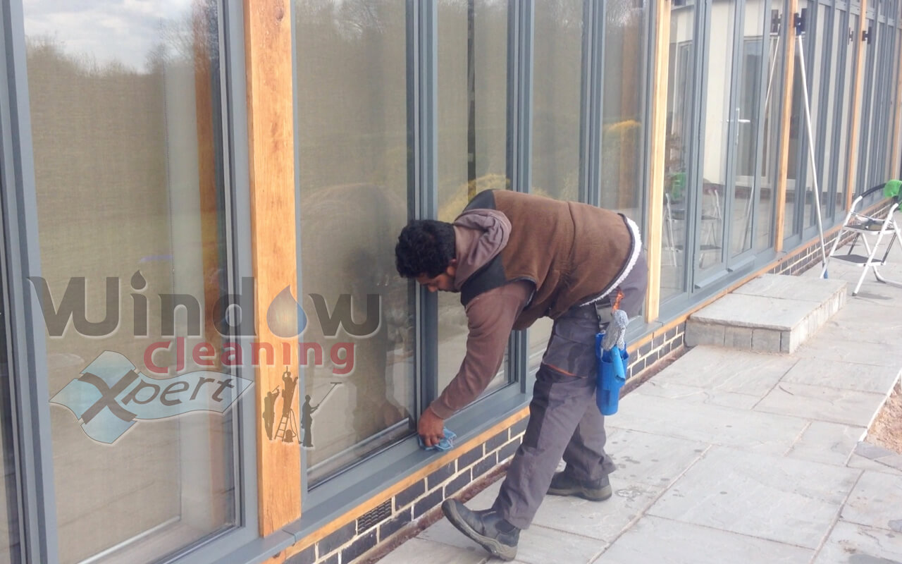 commercial window cleaner leicester