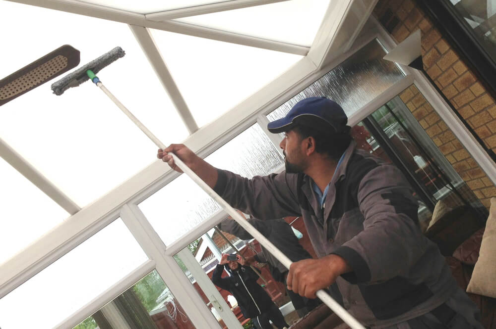 conservatory roof cleaner 