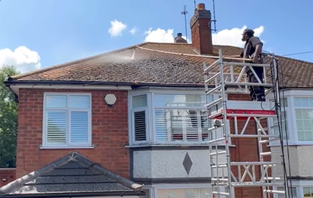 Roof cleaning leicester
