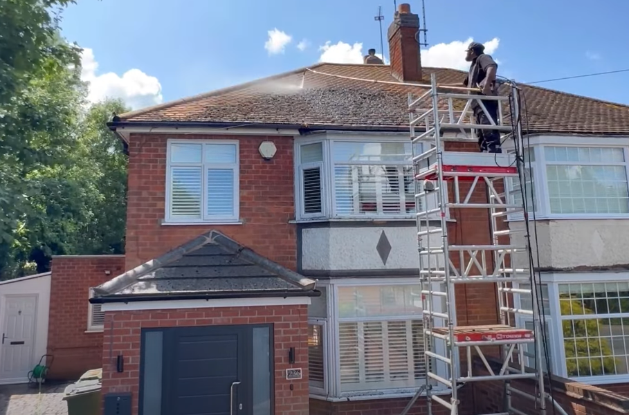 roofcleaning leicester